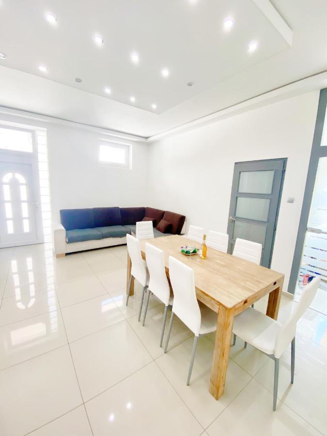 Luxury Apartment In The Centre Ac Parking Garden Βουδαπέστη Εξωτερικό φωτογραφία